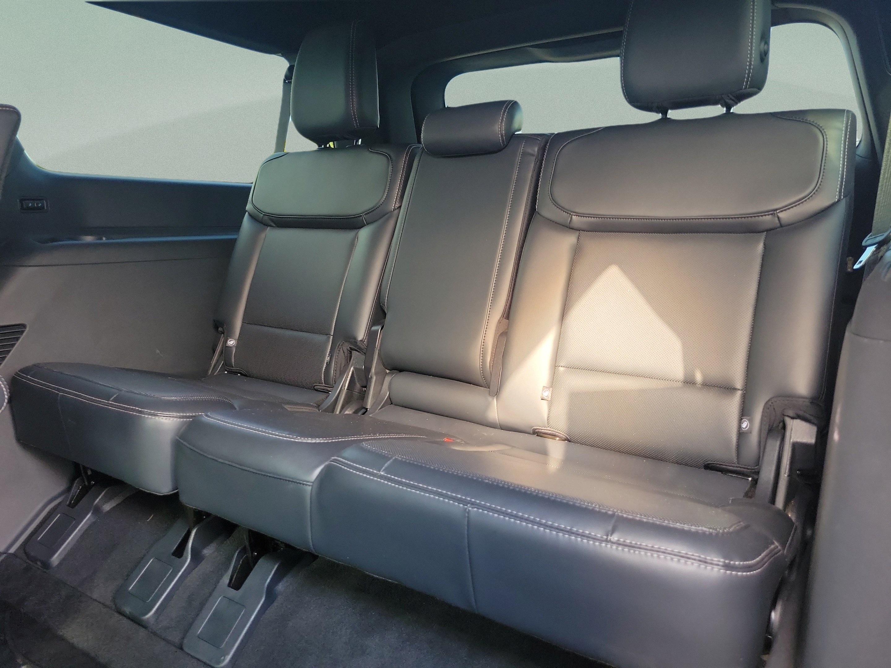 Certified 2026 Ford Expedition Max Platinum w/ Stealth Performance Package AWD/4WD image 13