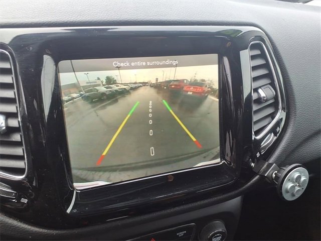 Used 2019 Jeep Compass Limited image 17