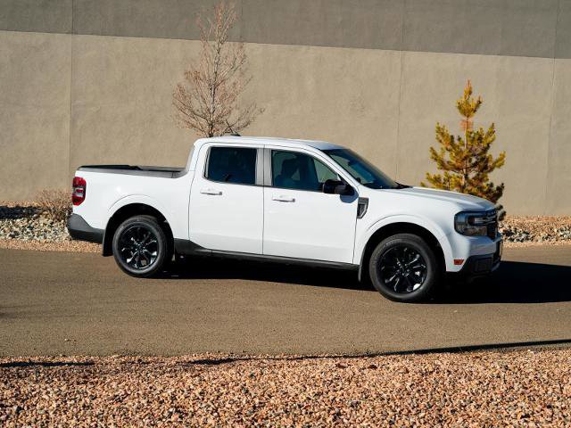 Certified 2024 Ford Maverick Lariat w/ Black Appearance Package image 8