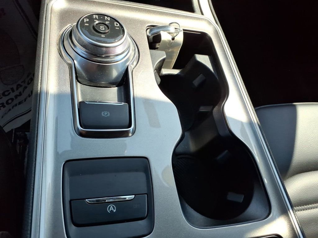 Certified 2023 Ford Edge SEL w/ Convenience Package AWD/4WD image 22