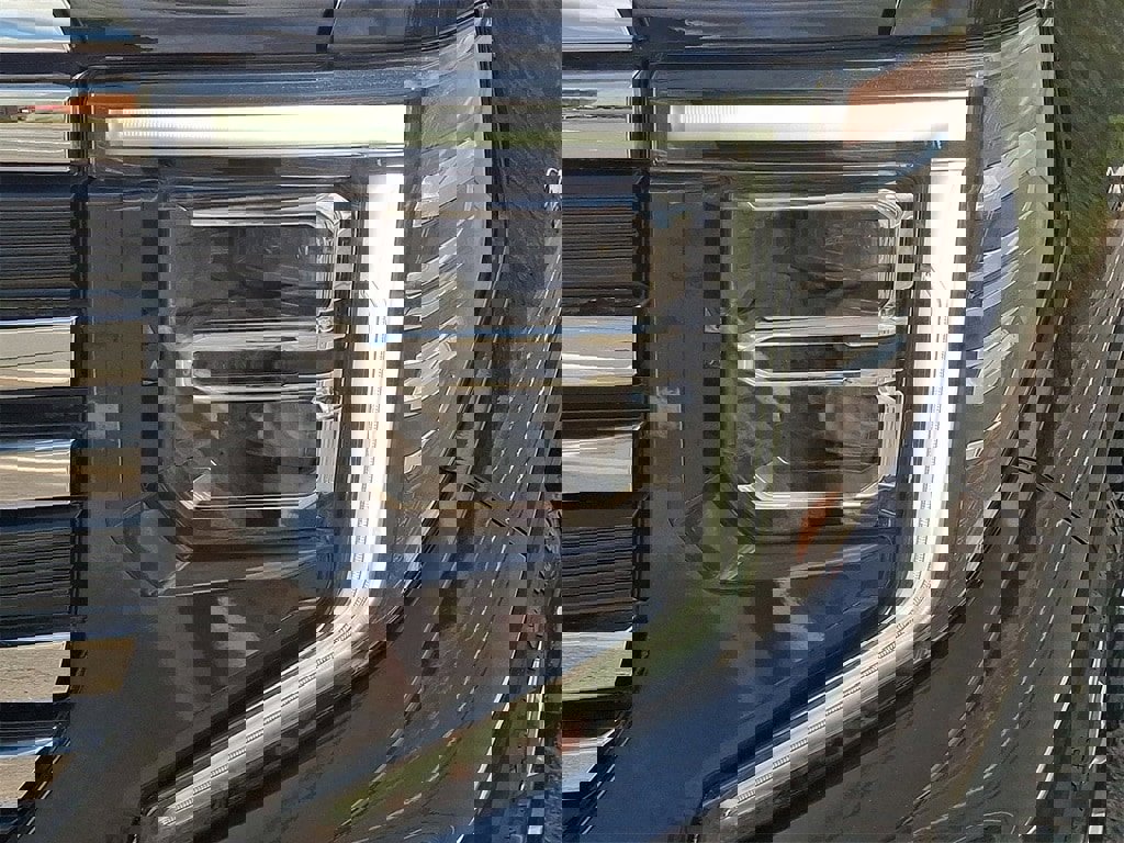 Used 2023 GMC Sierra 1500 SLT w/ SLT Premium Plus Package image 9