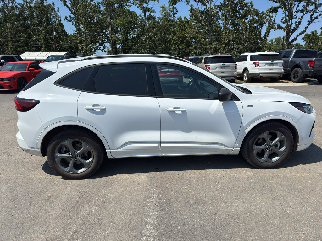 Certified 2023 Ford Escape ST-Line w/ Equipment Group 301A FWD image 4