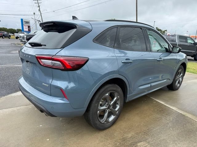 Certified 2024 Ford Escape ST-Line w/ Tech Pack #1 AWD/4WD image 13