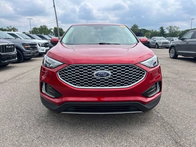 Certified 2023 Ford Edge SEL w/ Convenience Package AWD/4WD image 2