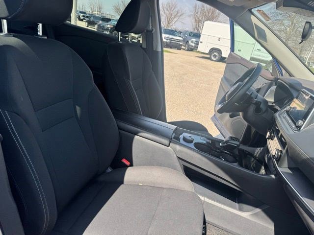 Used 2023 Nissan Rogue S AWD/4WD image 35