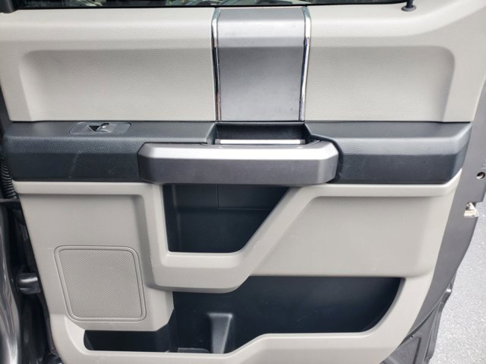 Certified 2021 Ford F250 XLT w/ XLT Premium Package AWD/4WD image 34