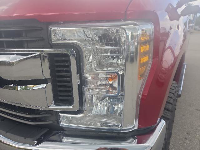 Certified 2019 Ford F250 XLT w/ XLT Premium Package AWD/4WD image 4