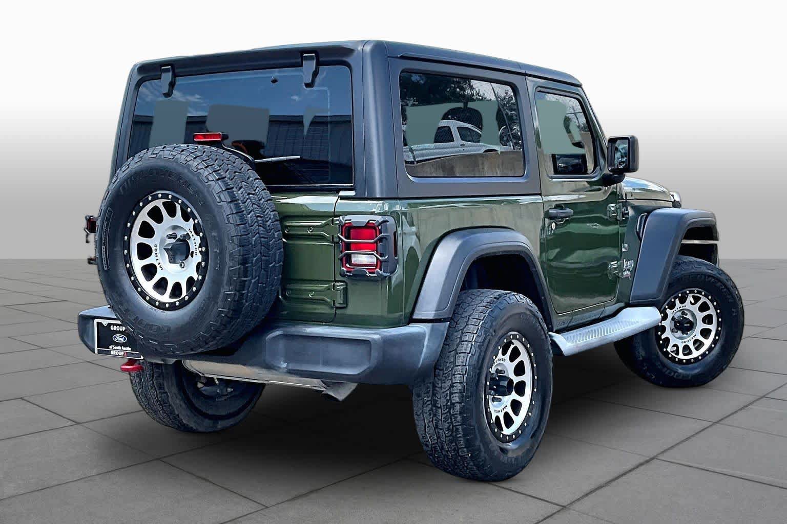 Used 2021 Jeep Wrangler Sport AWD/4WD image 13