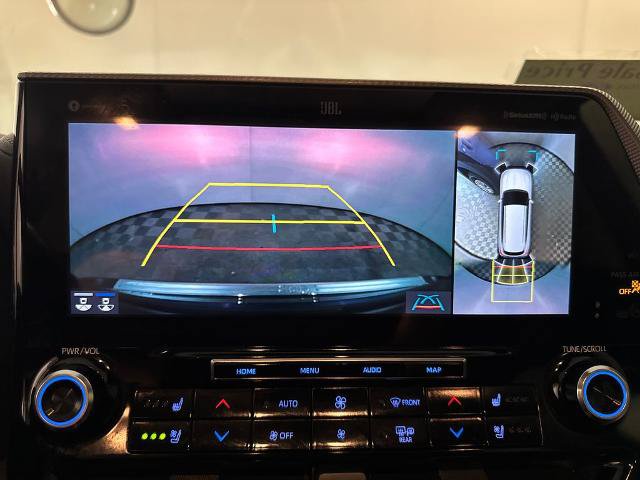Used 2020 Toyota Highlander Platinum FWD image 28