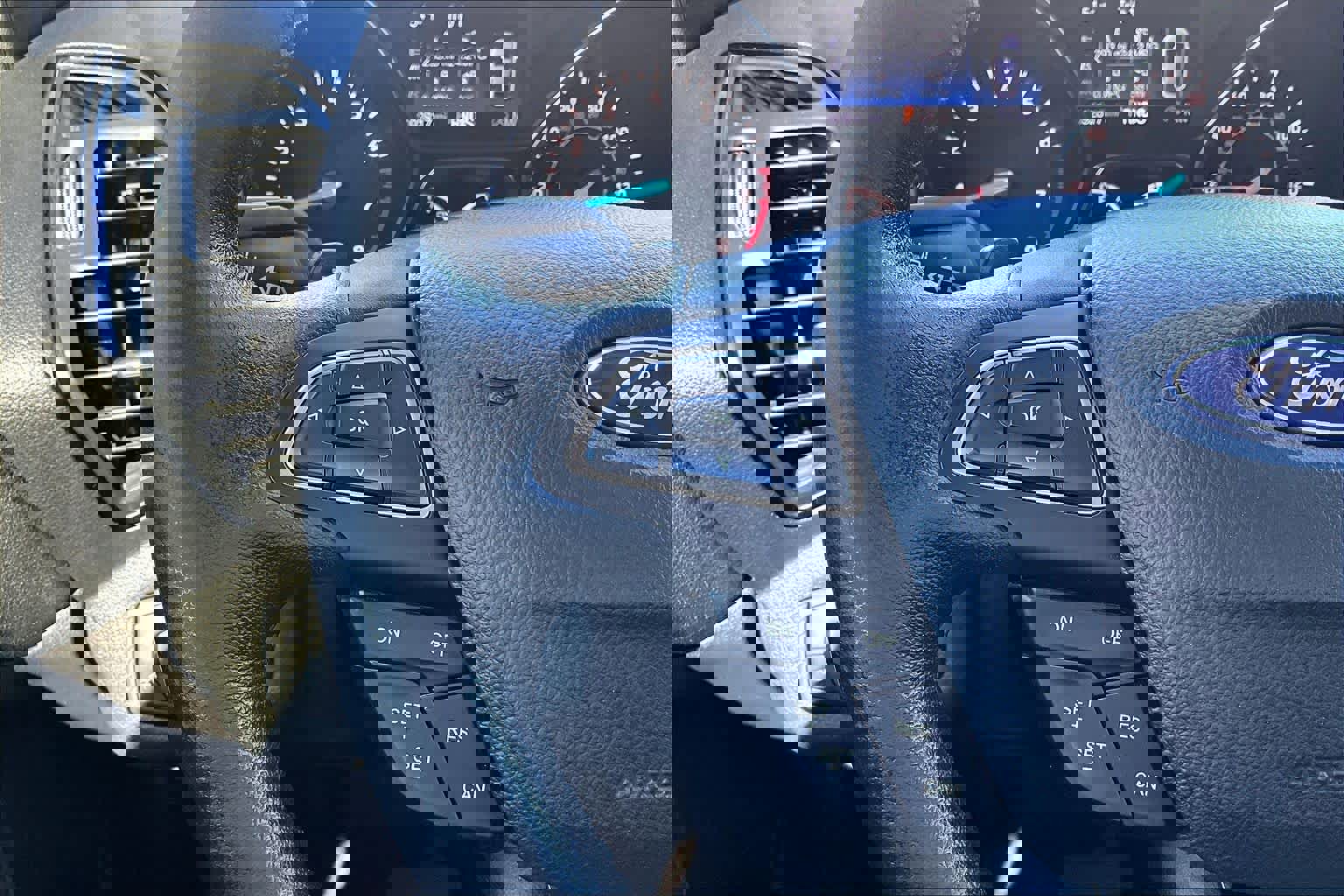 Certified 2017 Ford Escape Titanium w/ Equipment Group 301A image 25