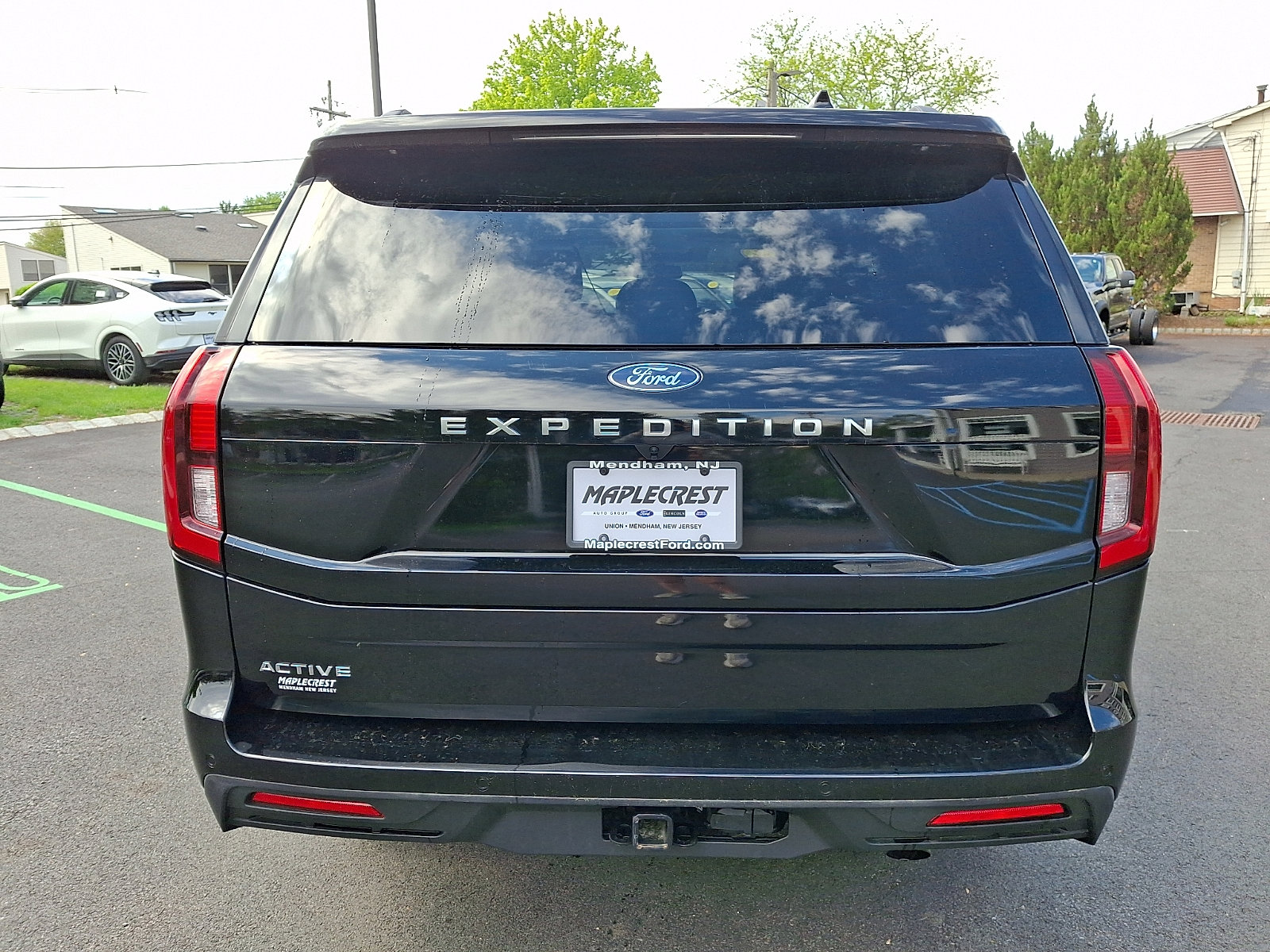 Certified 2025 Ford Expedition Active AWD/4WD image 6