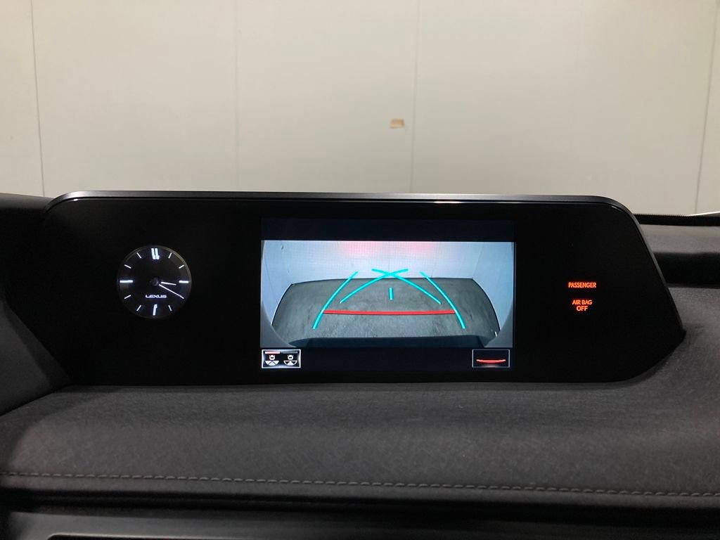 Used 2019 Lexus UX 200 image 28