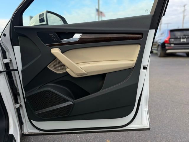 Used 2018 Audi Q5 2.0T Premium Plus w/ Premium Plus Package image 32