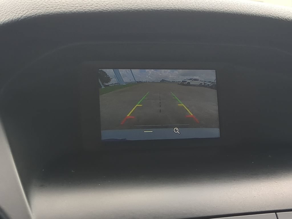 Certified 2018 Ford Focus SE FWD image 17