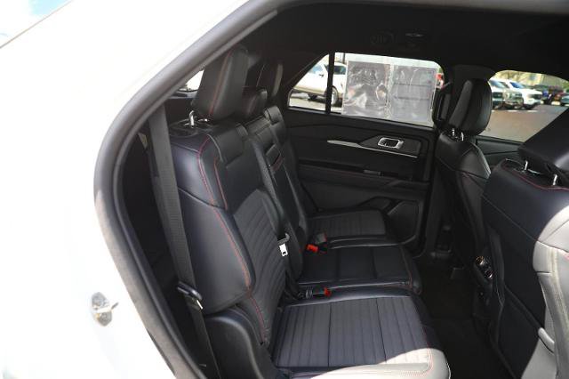Certified 2025 Ford Explorer ST-Line w/ ST-Line Street Pack AWD/4WD image 37