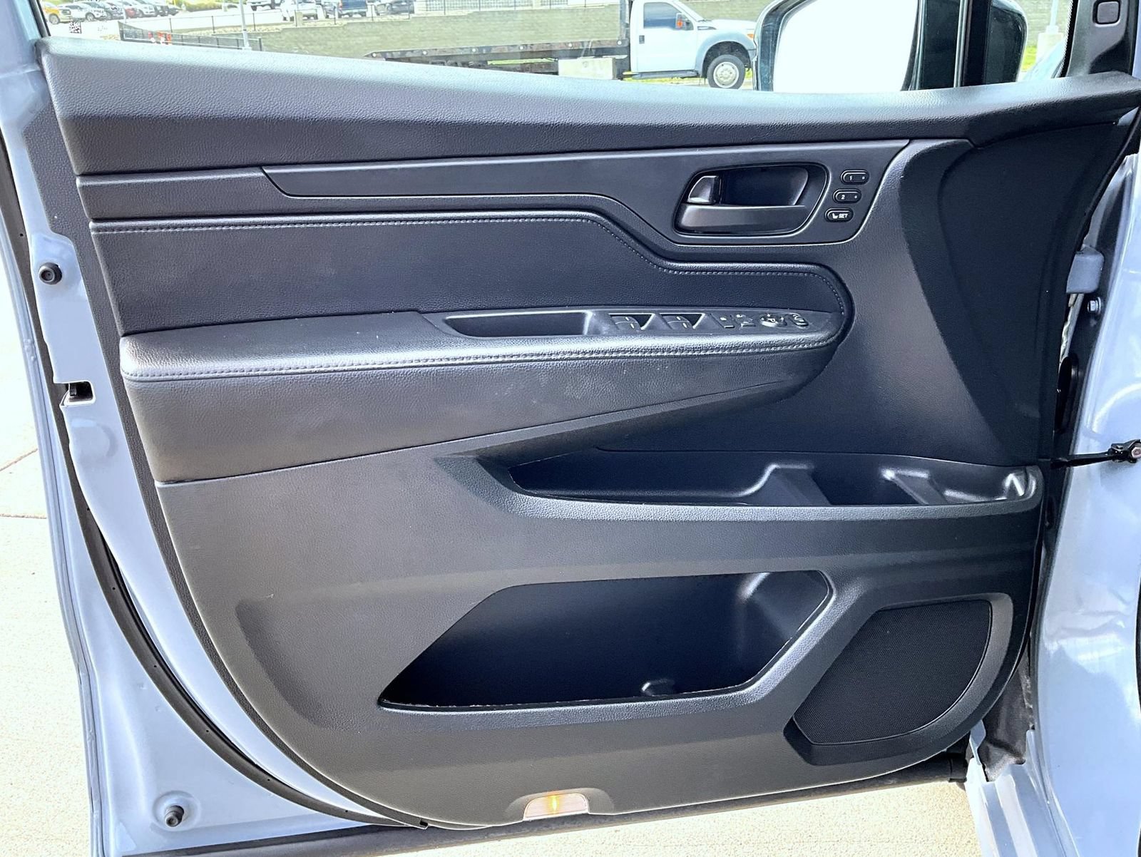 Used 2024 Honda Odyssey Sport image 9