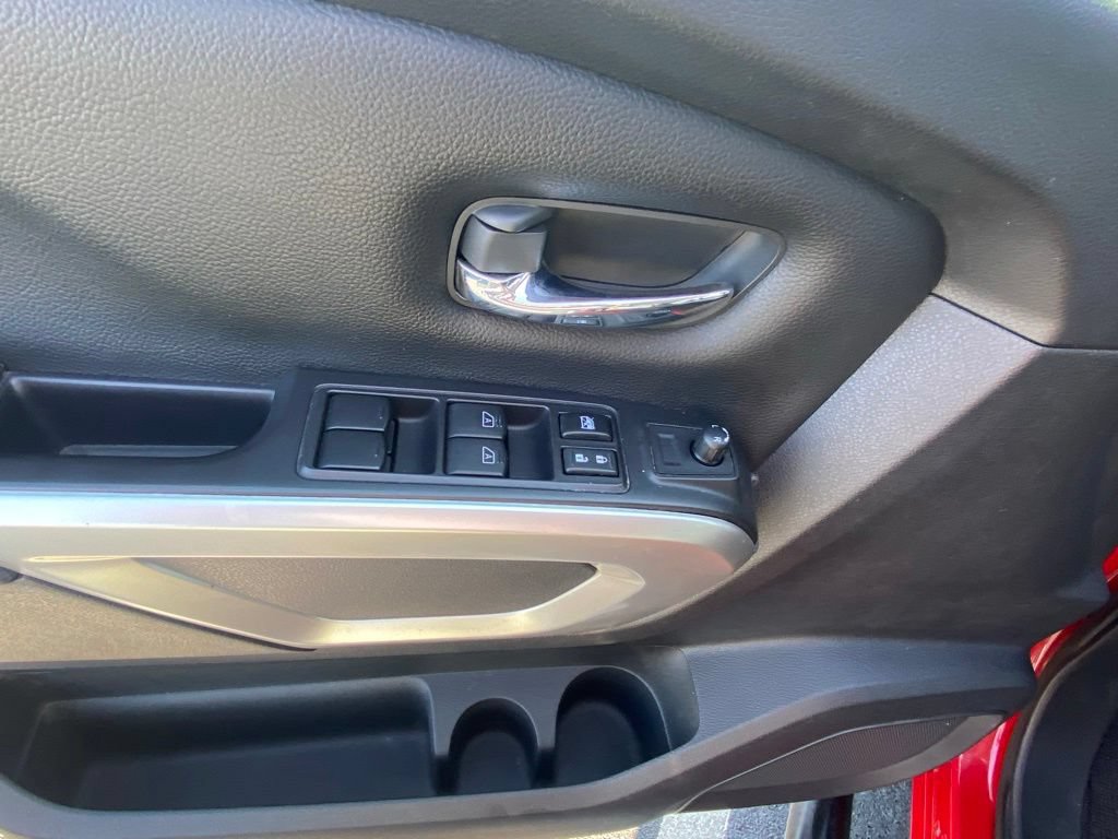 Used 2021 Nissan Titan SV w/ SV Convenience Package RWD image 11