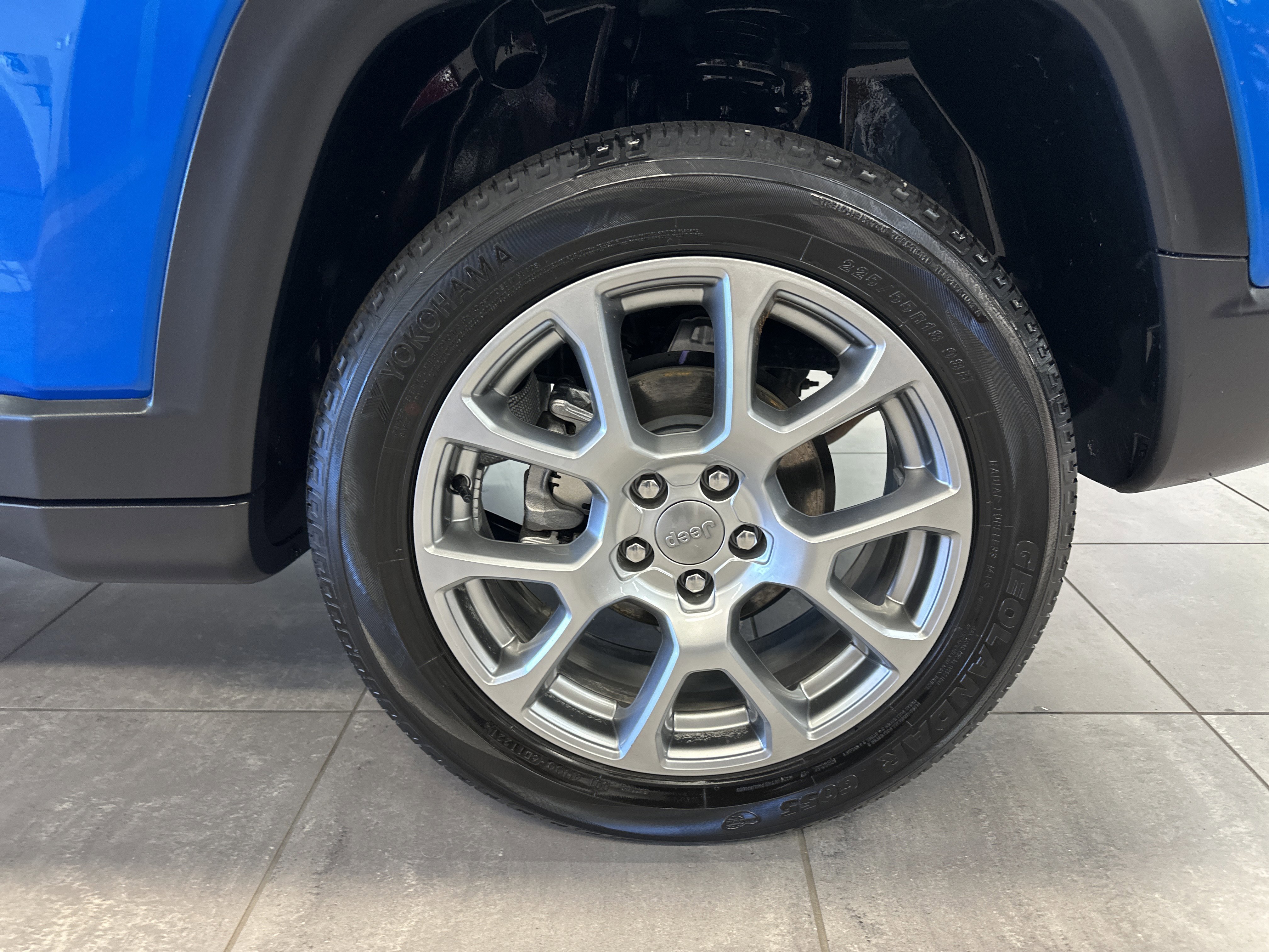 Used 2022 Jeep Compass Latitude w/ Sun and Sound Group image 17