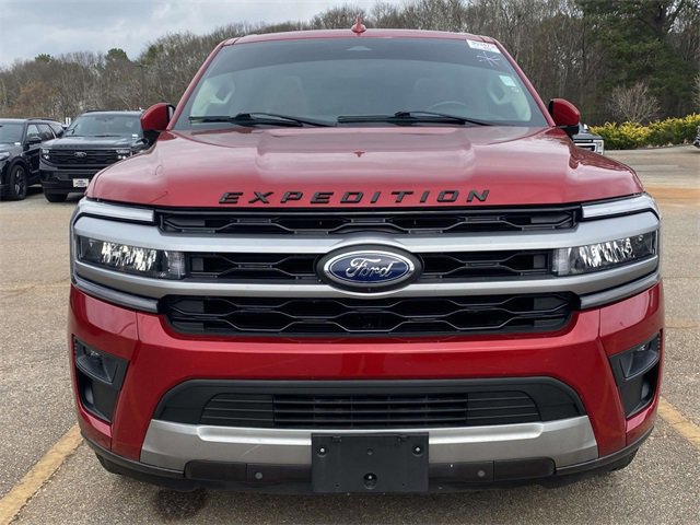 Certified 2022 Ford Expedition XLT image 3