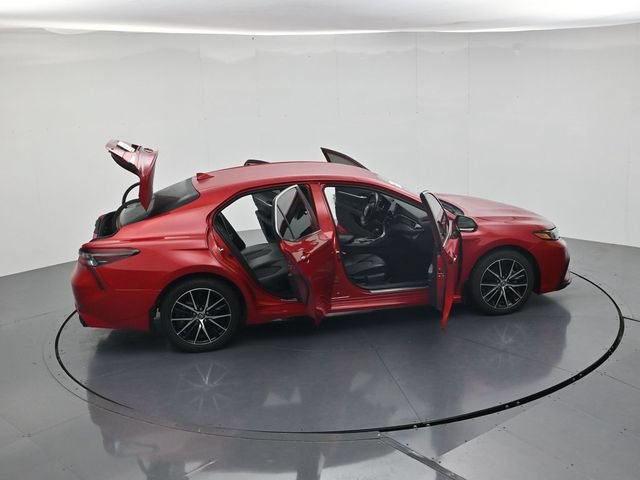 Used 2024 Toyota Camry SE w/ Convenience Package FWD image 46