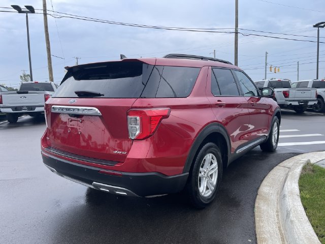 Certified 2023 Ford Explorer XLT w/ Equipment Group 202A AWD/4WD image 5