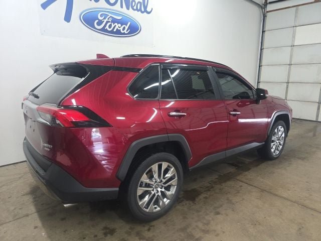 Used 2021 Toyota RAV4 Limited AWD/4WD image 9