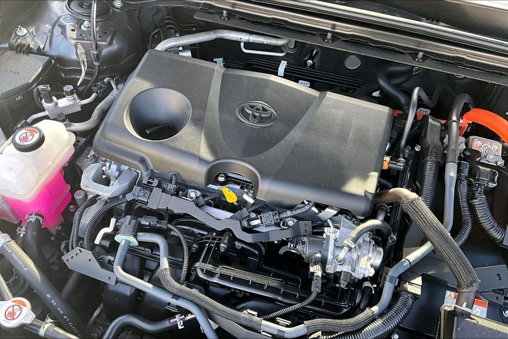Used 2023 Toyota Crown AWD/4WD image 33