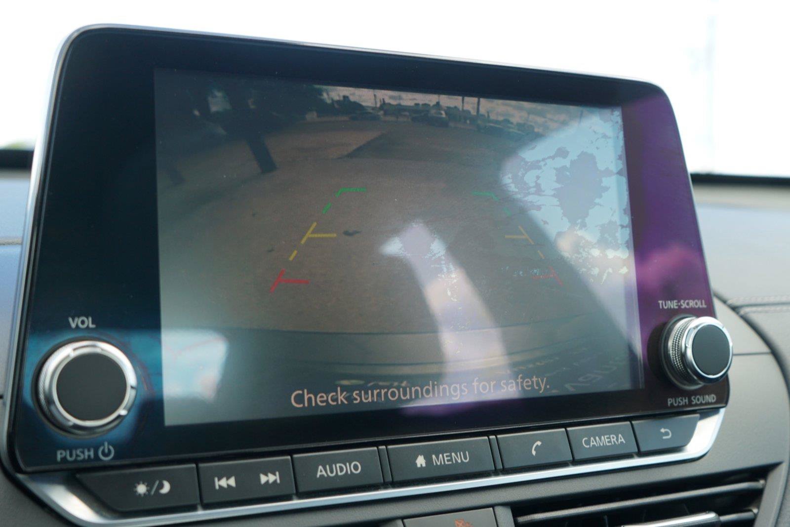 Used 2019 Nissan Altima 2.5 SV FWD image 12