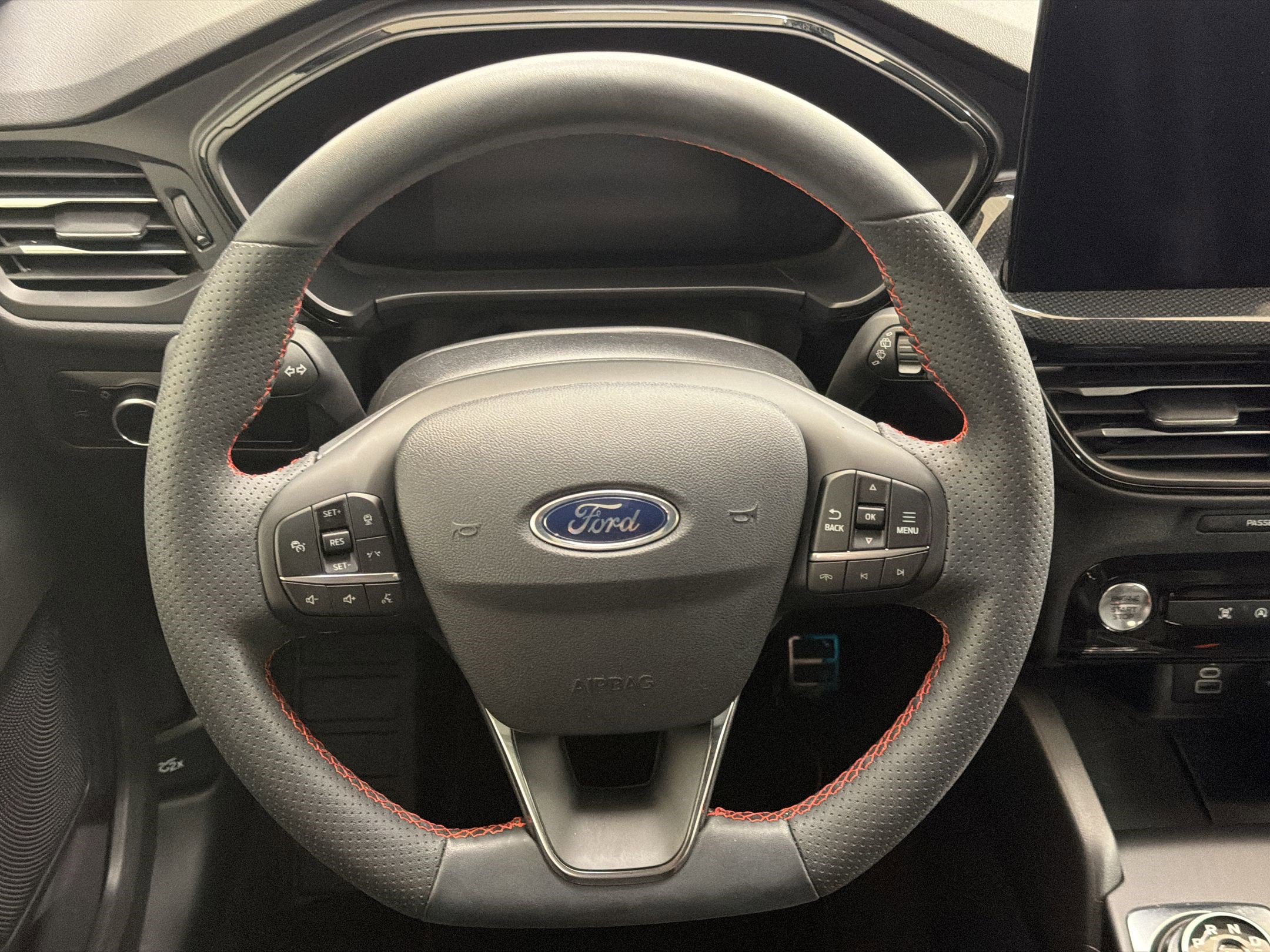 Certified 2024 Ford Escape ST-Line w/ Tech Pack #1 FWD image 14