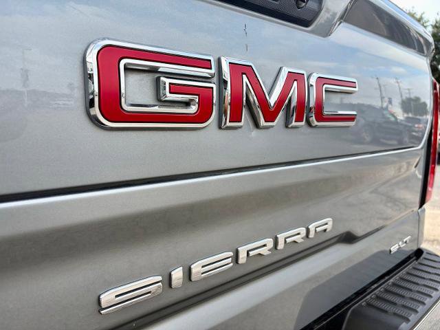 Used 2023 GMC Sierra 1500 SLT AWD/4WD image 15