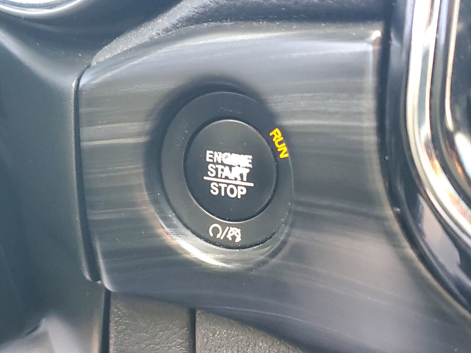 Used 2021 Jeep Grand Cherokee Laredo X image 30