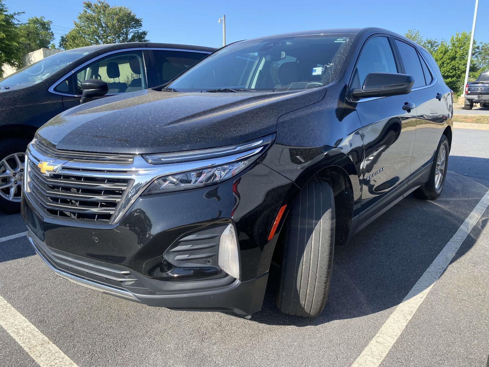 Used 2023 Chevrolet Equinox LT w/ Driver Convenience Package FWD video 3