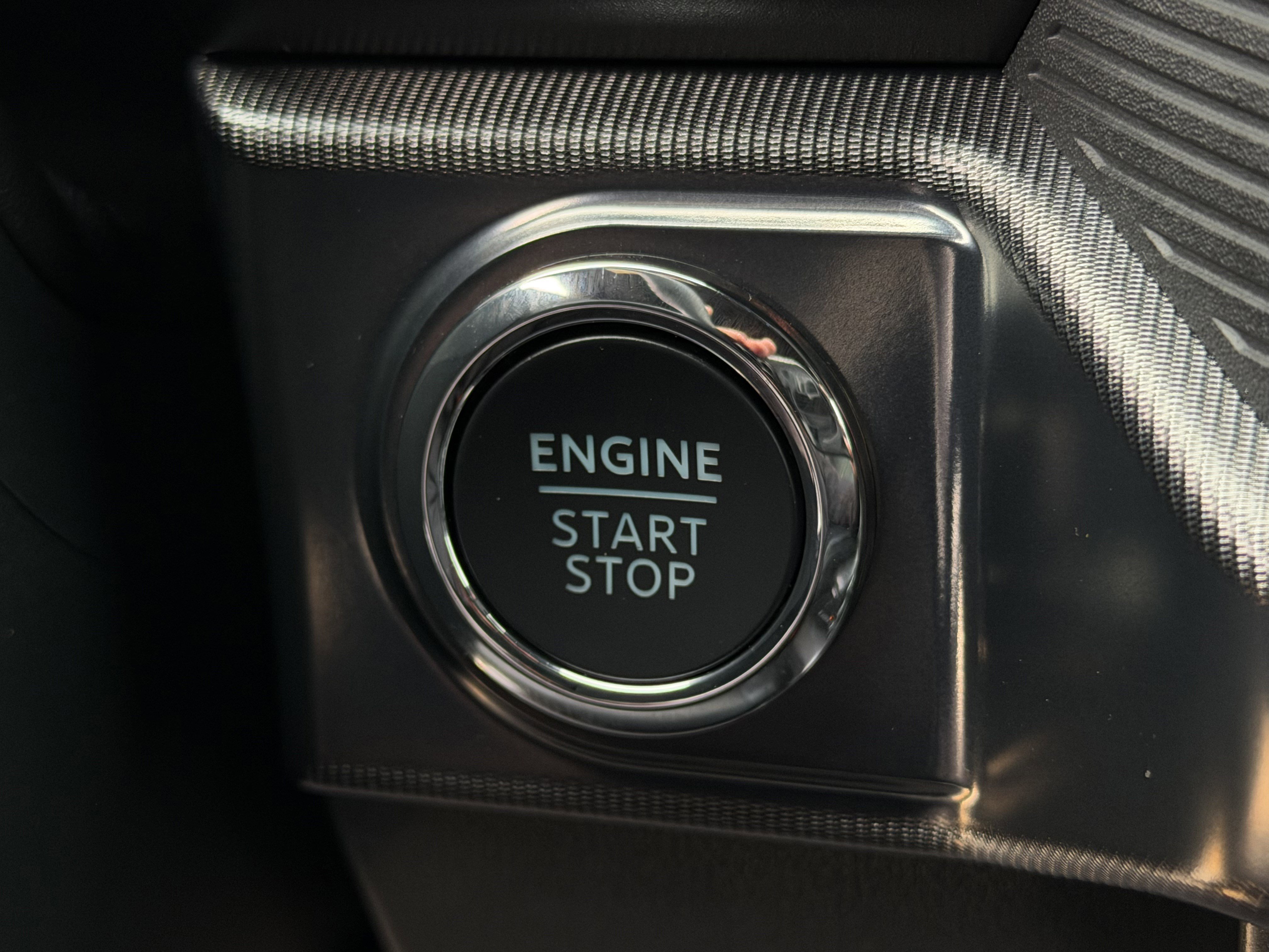 Certified 2025 Ford F150 Lariat w/ Equipment Group 502A High AWD/4WD image 30