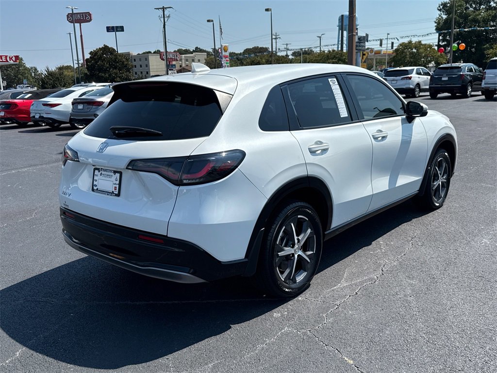 Used 2023 Honda HR-V EX-L image 3