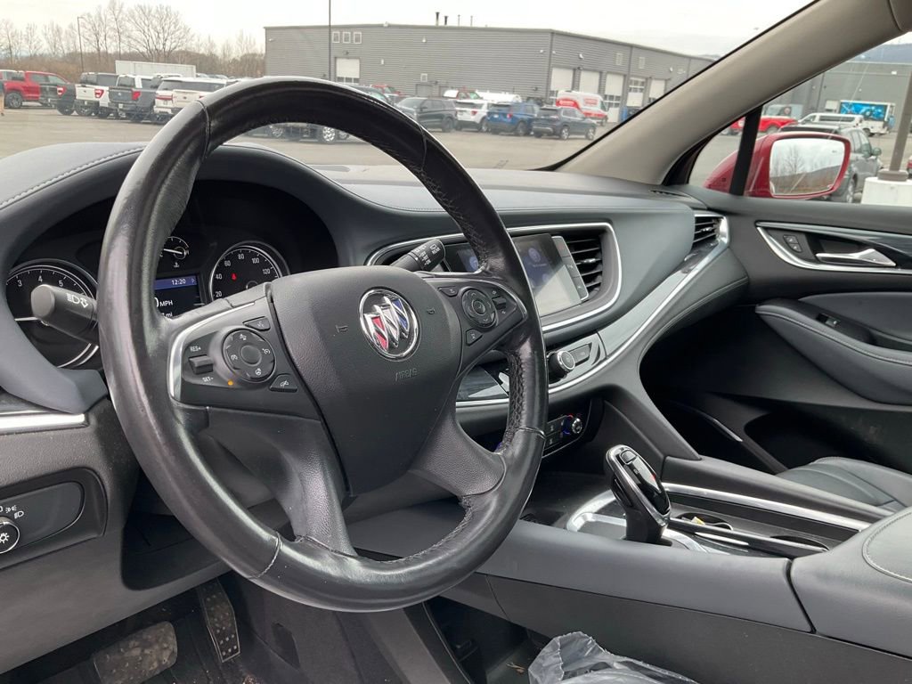 Used 2020 Buick Enclave Premium w/ Sun and Sites Package image 5