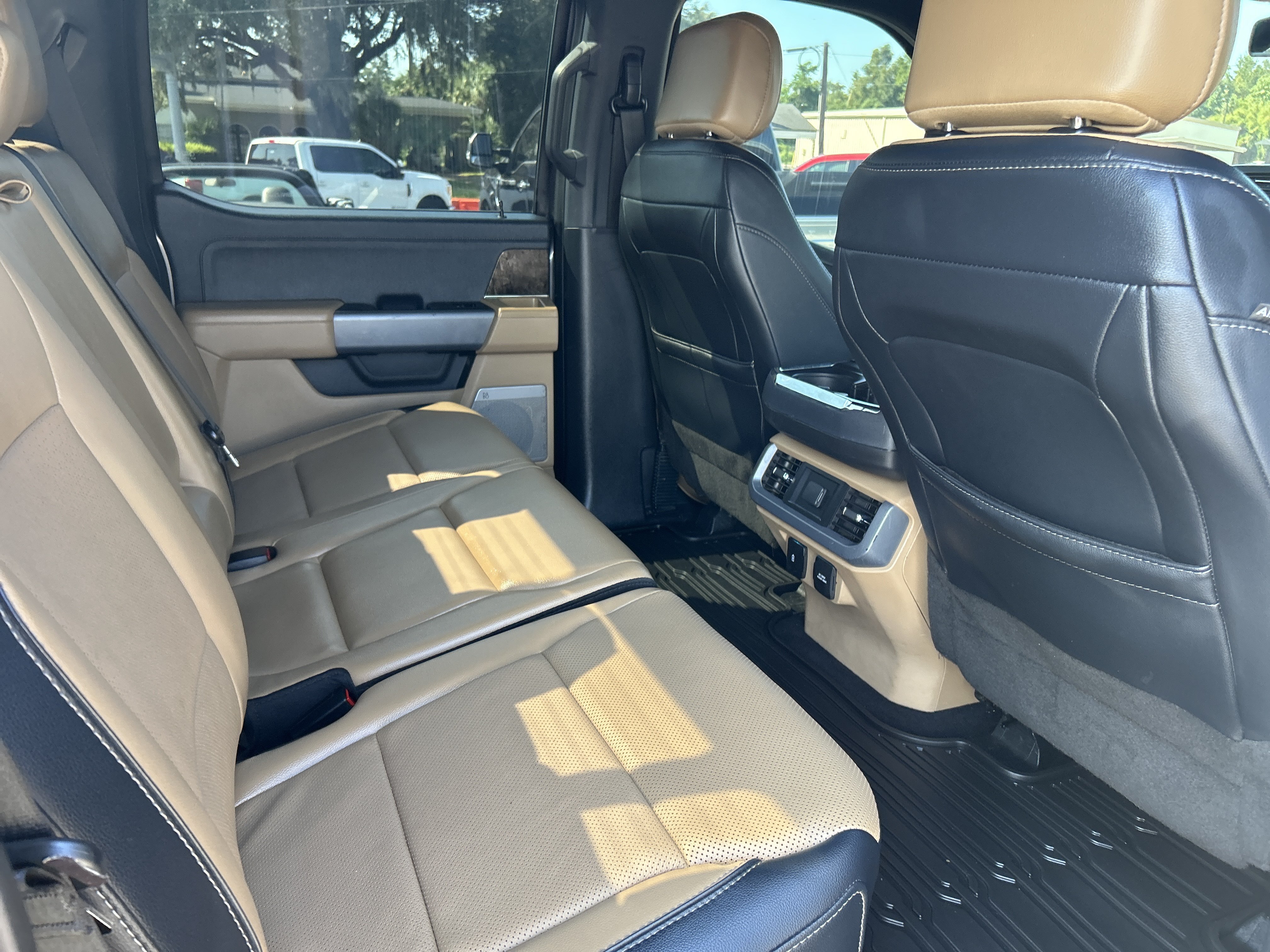 Certified 2023 Ford F150 Lariat w/ Trailer Tow Package AWD/4WD image 17