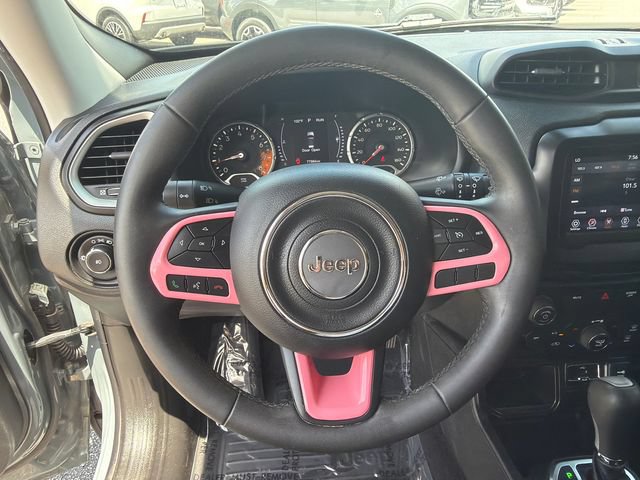 Used 2018 Jeep Renegade Latitude FWD image 25