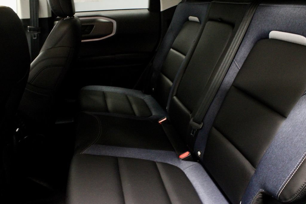Certified 2025 Ford Bronco Sport Outer Banks w/ Outer Banks Tech Package+ AWD/4WD image 23