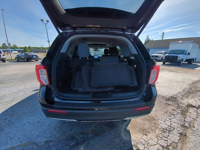 Certified 2022 Ford Explorer XLT w/ Equipment Group 202A AWD/4WD image 34