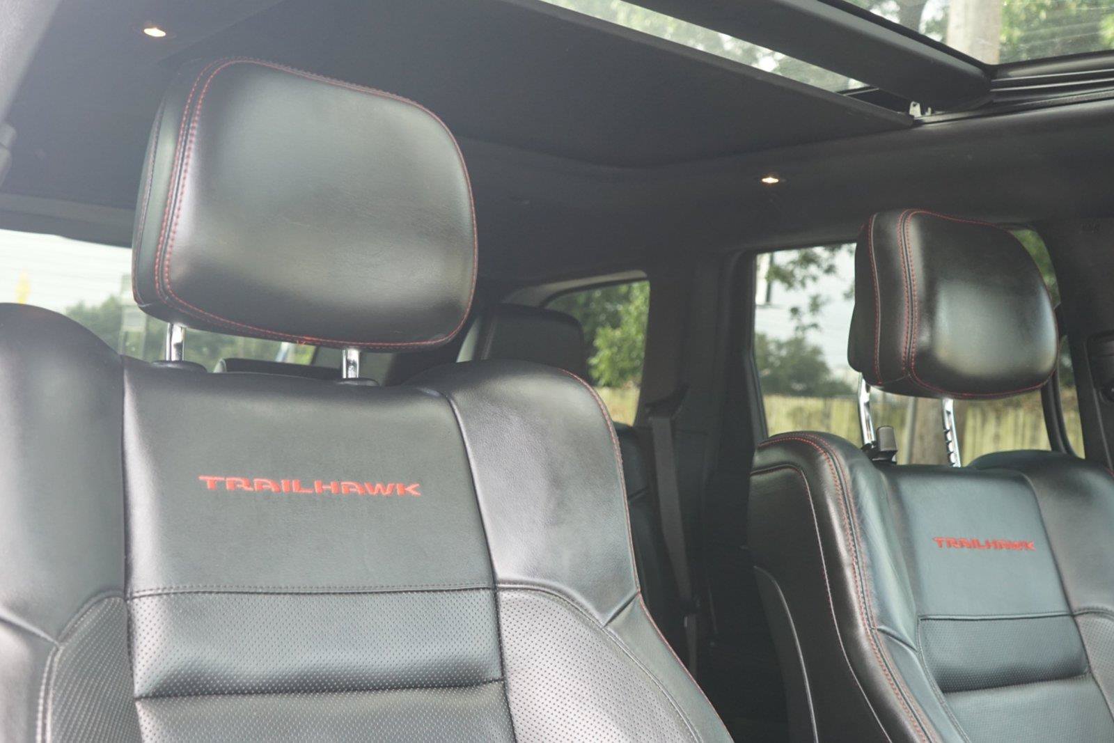 Used 2021 Jeep Grand Cherokee Trailhawk w/ Trailhawk Luxury Group AWD/4WD image 30