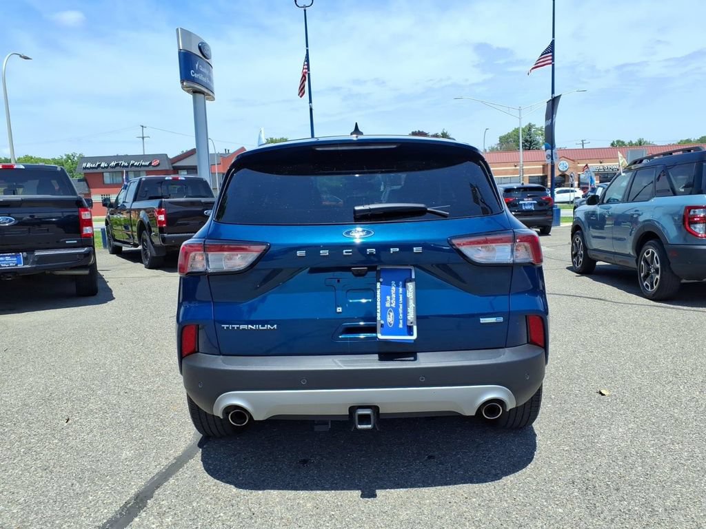 Certified 2020 Ford Escape Titanium w/ Titanium Premium Package 2.0 AWD/4WD image 8