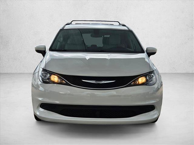 Used 2021 Chrysler Voyager Lxi FWD video 2