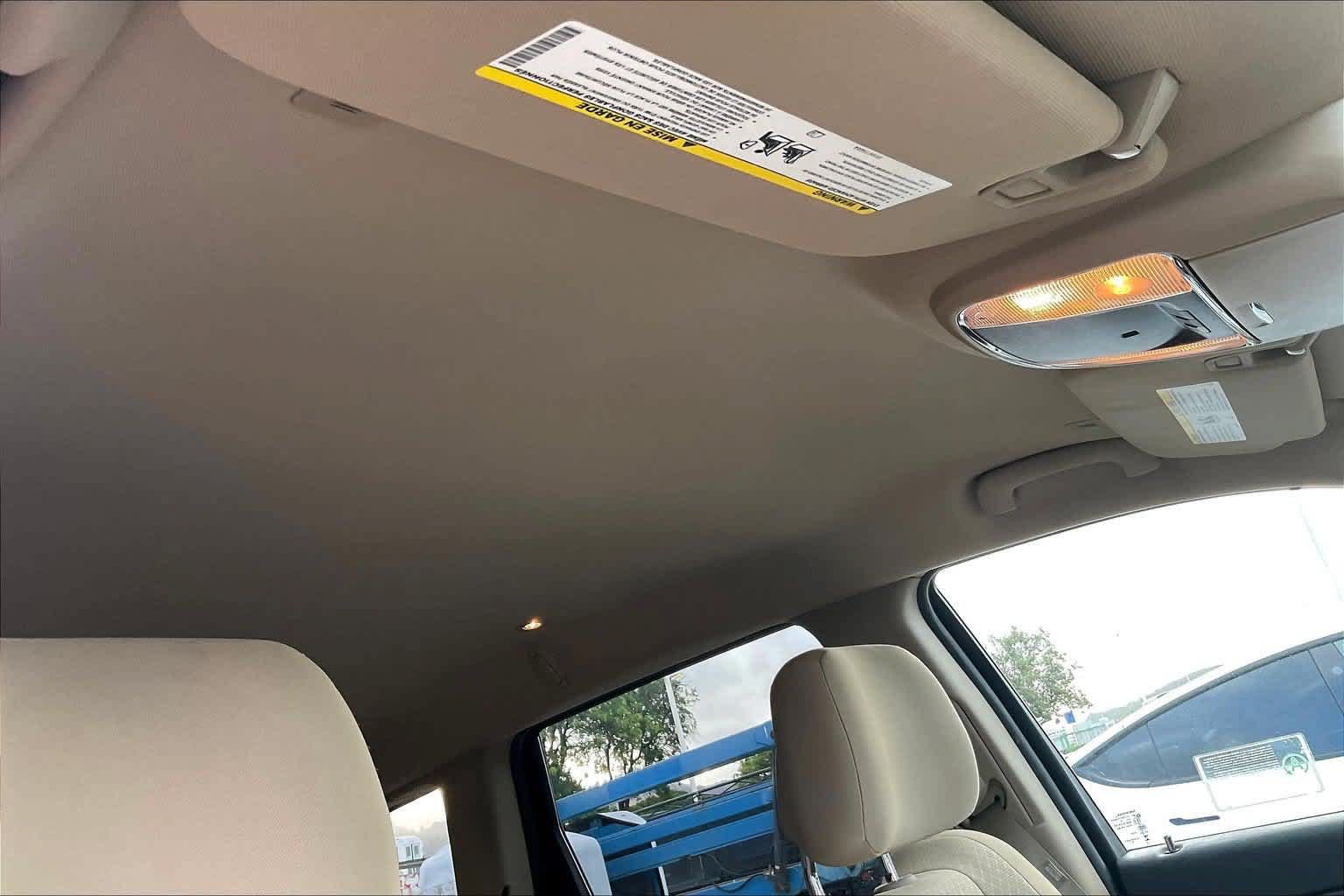 Used 2019 Jeep Grand Cherokee Laredo AWD/4WD image 30