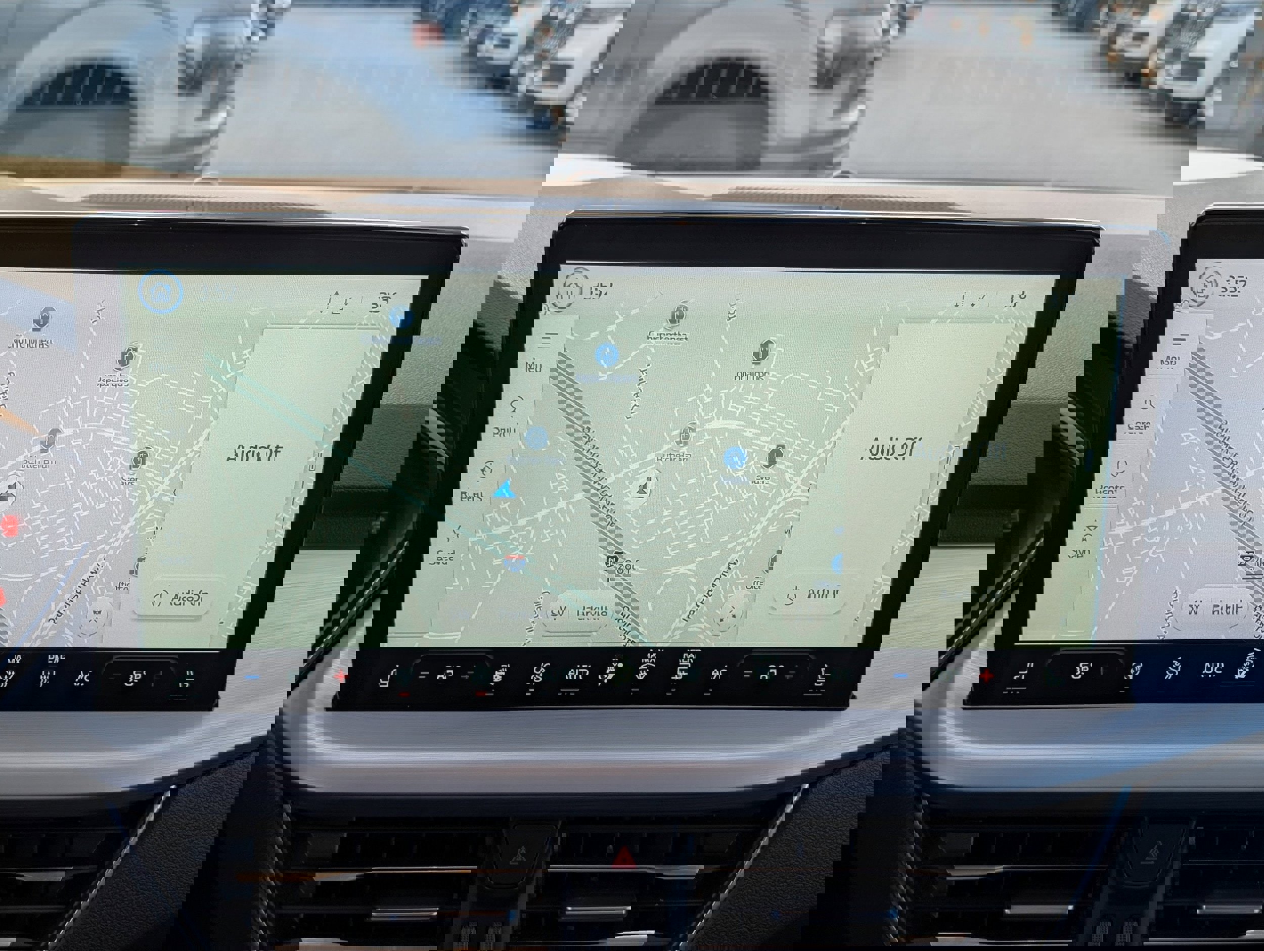 Certified 2023 Ford Escape SE w/ PHEV Premium Package image 31