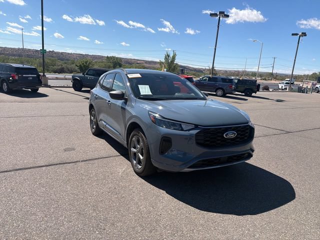 Certified 2024 Ford Escape ST-Line w/ Tech Pack #1 AWD/4WD image 7
