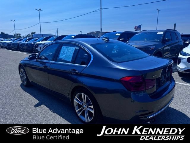 Used 2017 BMW 330i xDrive Sedan AWD/4WD image 5