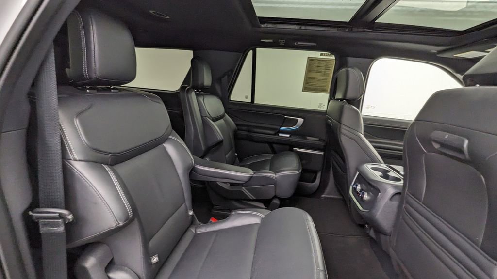 Certified 2025 Ford Expedition Max Platinum w/ Stealth Appearance Package AWD/4WD image 41