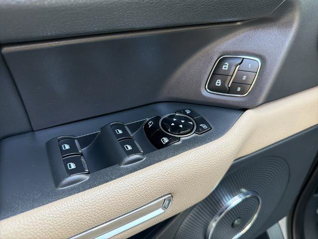 Certified 2023 Ford Expedition Limited AWD/4WD image 19