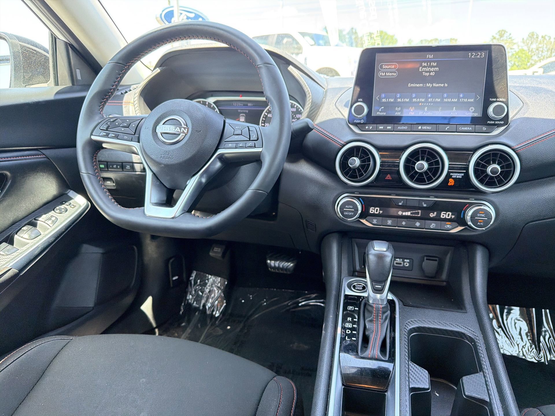 Used 2025 Nissan Sentra SR FWD image 3