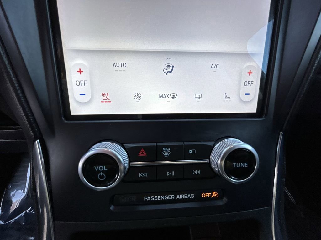 Certified 2022 Ford Edge Titanium image 19